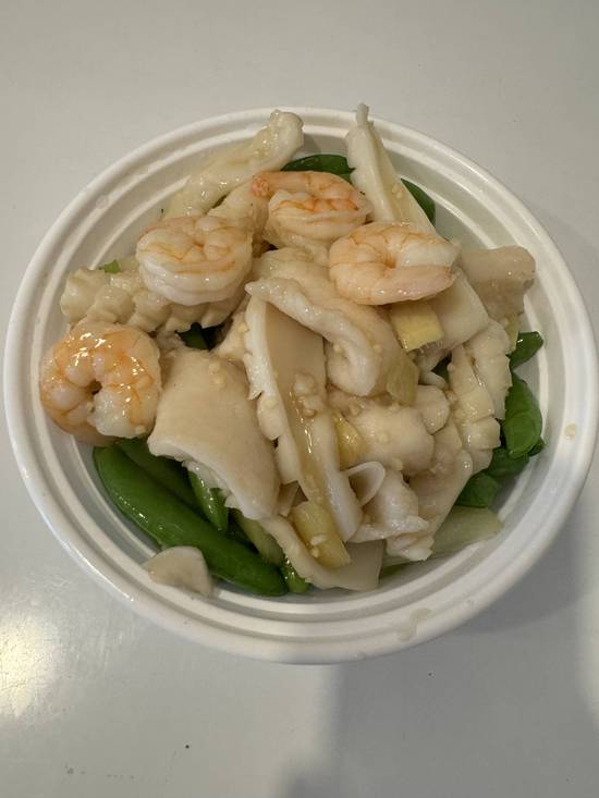 143. Pan-Fried Prawns, Squids & Cod Fish油泡三鲜